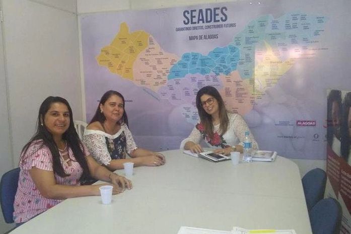 Secretaria de Educação firma parceria com SEADES para que alunos de Santana do Mundaú possam emitir o CPF