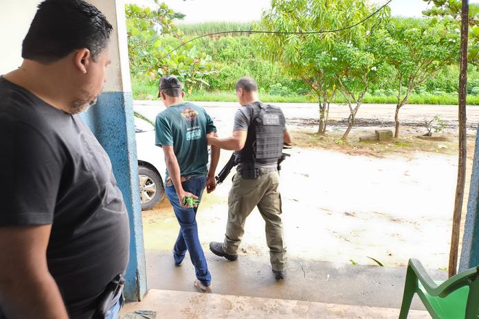 Acusado de estuprar a própria filha de 13 anos é preso; Crime ocorreu no caminho de uma pescaria