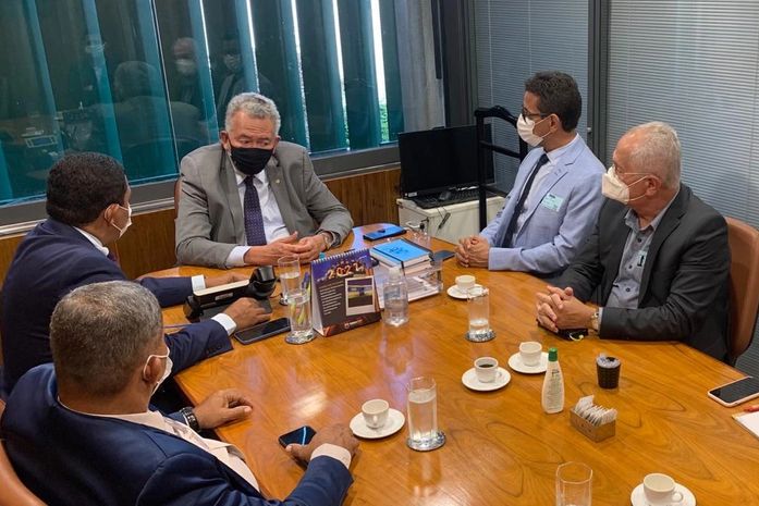 Prefeito Júlio Cezar e vice Márcio Henrique cumprem agenda de trabalho em Brasília