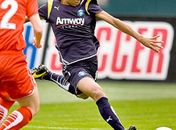 Marta estréia com o pé direito no futebol dos EUA
