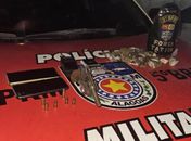 Suspeitos são presos com arma de fogo e drogas no Benedito Bentes, em Maceió