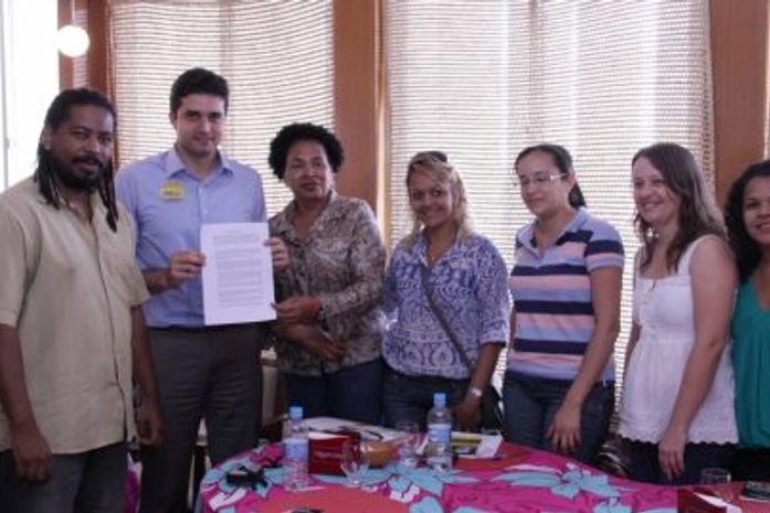 Carta de Maceió escrita em 2014, resultante do Seminário Discutindo a Consciência Negra, no município de Maceió, para o então prefeito, Rui Palmeira