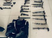 PM prende dois e apreende 23 armas de fogo artesanais em Murici