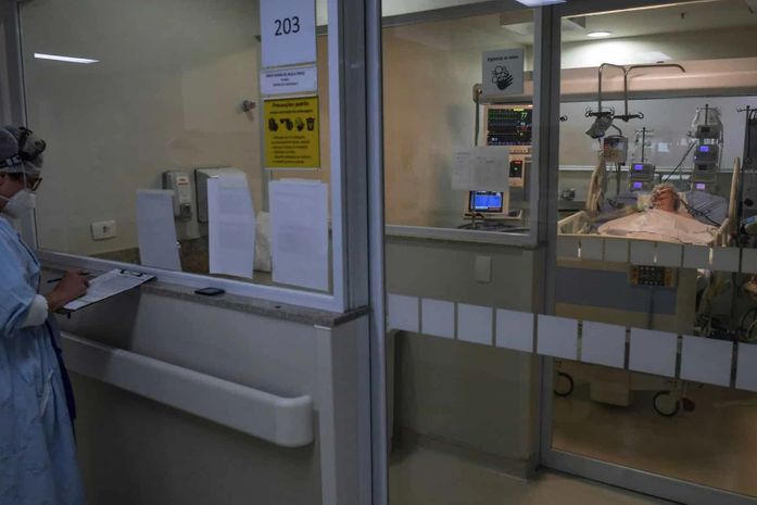 Fundação de Vigilância em Saúde do Amazonas aponta aumento de 61% no número de internados, entre os dias 1º e 25 de dezembro.