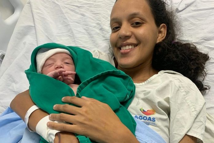 Primeiro bebê nascido em 2025 na Rede Pública Estadual é menina