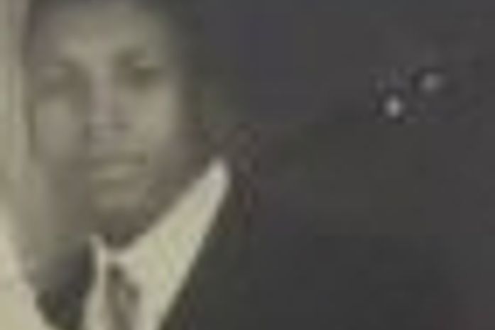 Penso que meu pai teria orgulho da filha que criei. E, pensar nisso me faz feliz!