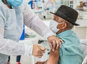 Arapiraca inicia vacinação de idosos acima de 79 anos contra Covid-19