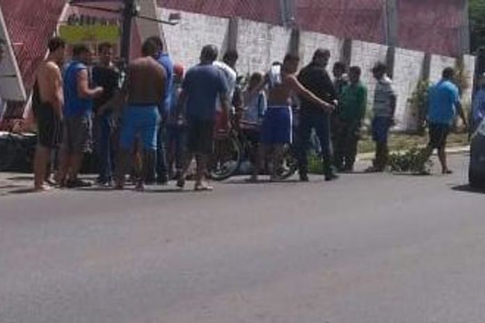Homem foi executado em frente a motel