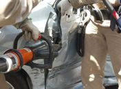 Estudante arapiraquense pula de carro em movimento e escapa de sequestradores