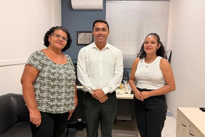 Vereador David do Emprego apoia mobilização para reconstrução de Barraca na orla de Maceió