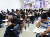 Provas do Encceja são realizadas neste domingo em todo o país