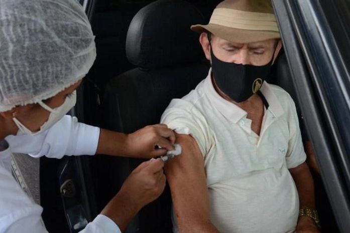 COVID-19: Pessoas acima de 37 anos começam a ser vacinadas em São Miguel dos Campos nesta quarta, 07