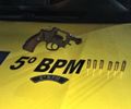 Dupla é presa pela PM por porte ilegal de arma de fogo e receptação em Maceió