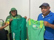 Prefeitura de Branquinha entrega novos fardamentos para motoristas e servidores da limpeza pública