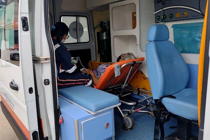 Idosa é atropelada por motociclista ao tentar atravessar AL-110