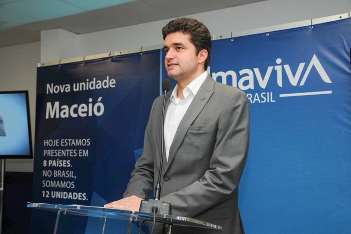 Prefeito Rui Palmeira na inauguração da Almaviva Benedito Bentes