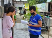 Ação socioambiental orienta moradores sobre ligação irregular de esgoto em Maceió
