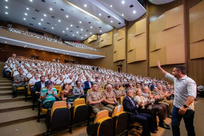 Governador saúda alunos do Curso de Formação de Soldados durante aula inaugural nesta quarta-feira (5)
