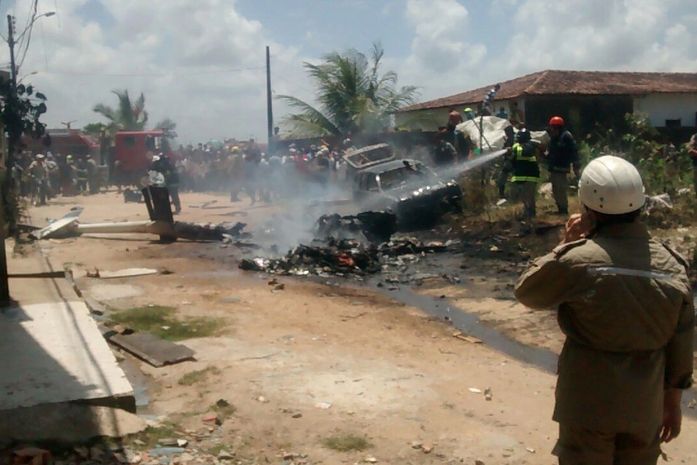Helicóptero da segurança pública cai e quatro militares morrem