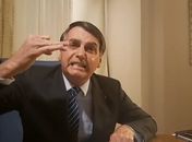 Bolsonaro durante live no Facebook em que negou qualquer participação no crime.