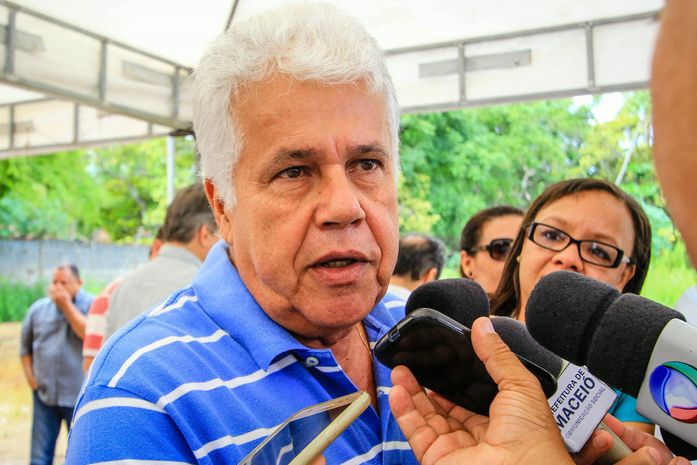 Secretário de Saúde do Município, José Thomaz Nonô