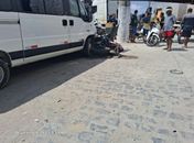 Homem fica ferido após colisão entre moto e van no Distrito Industrial, em Maceió