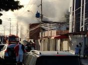 Depósito abandonado de hotel é atingido por incêndio em Cruz das Almas; veja fotos  