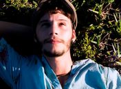 Cantor Felipe de Vas lança primeiro álbum no teatro Deodoro