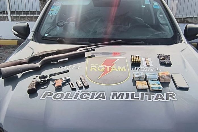 Acusado de violência doméstica é preso ao ser flagrado com quatro armas em Pão de Açúcar