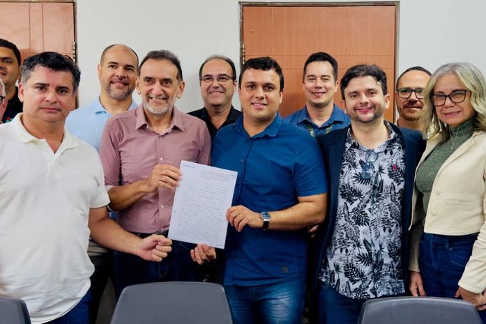 Em reunião com representantes do Instituto Federal de Alagoas, Prefeitura assina doação de terreno para construção do Campus Girau