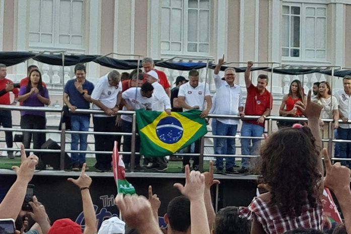 Calheiros fala da vitória de Lula no 1º turno e xinga Bolsonaro