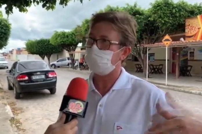 Excesso de buracos nas ruas de Arapiraca provocam prejuízos e dificulta vida de motoristas