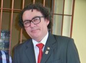 Reitor Jairo Campos