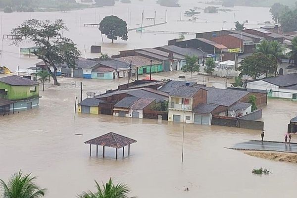 Chuvas Provocam Transbordamento Dos Rios Paraíba E Mundaú E Deixam Cidades Alagoanas Inundadas 