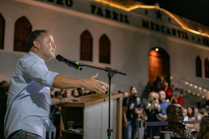 Governador participa do lançamento do Shopping da Vila, em Delmiro Gouveia