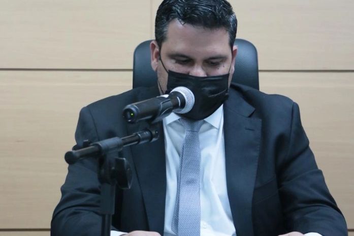 Câmara aprova pedido de Thiago ML que cobra da prefeitura reunião com professores