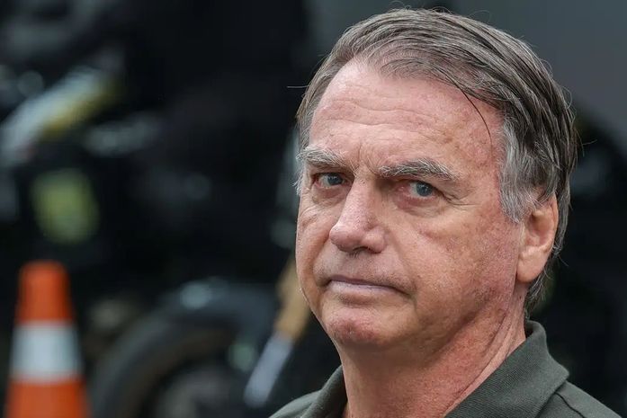 Bolsonaro passa mal e é levado para hospital em Brasília
