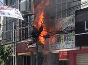 Fiação elétrica pega fogo no Centro de Arapiraca