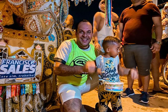 Incentivador da Cultura, Francisco Sales é homenageado pelo Bumba Meu Boi Cobra Negra