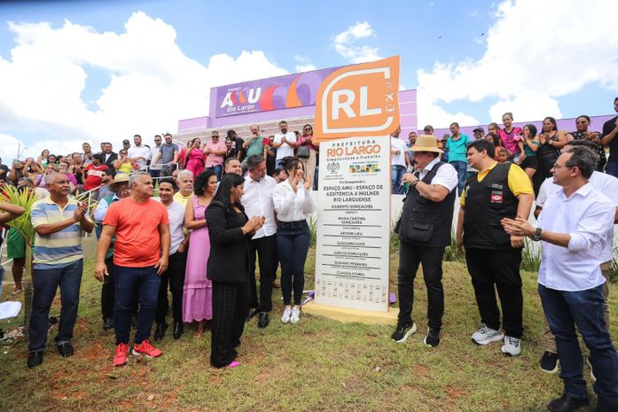 Prefeito Gilberto Gonçalves inaugura Espaço de Assistência à Mulher de Rio Largo (AMU) ao lado do Deputado Federal Arthur Lira e Deputada Gabi Gonçalves
