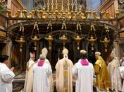 Leão XIV inicia seu ministério: "É a hora do amor! Olhem para Cristo e aproximem-se Dele"