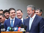 Arthur Lira anuncia Hugo Motta como candidato à presidência da Câmara
