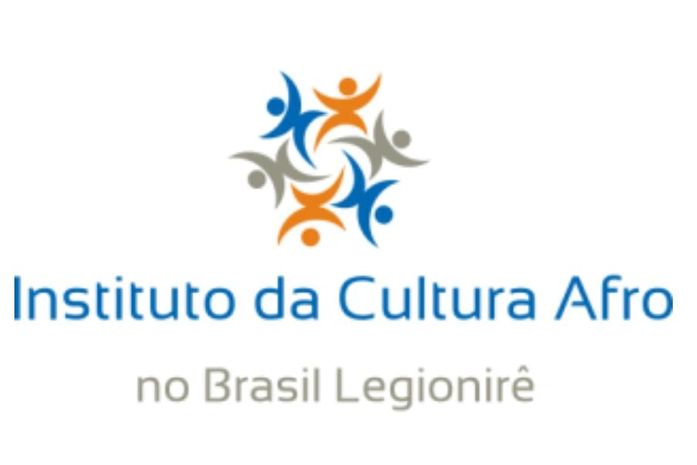 Se você pode fazer uma criança da periferia sorrir com um brinquedo,porque não o faz? Quer saber como?