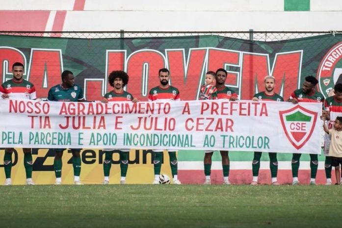 CSE homenageia Júlio Cezar e Tia Júlia após investimentos e vence na Série D