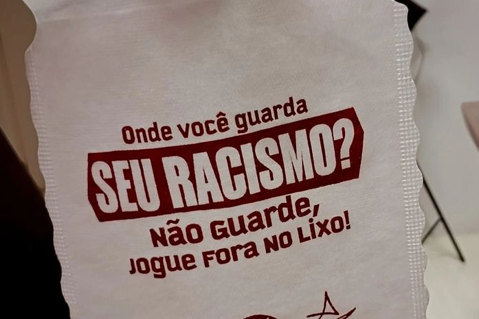 Campanha Maceió é Massa Sem Racismo, da Prefeitura de Maceió, lança lixo-car, como ferramenta educativa: Onde você guarda seu racismo? 