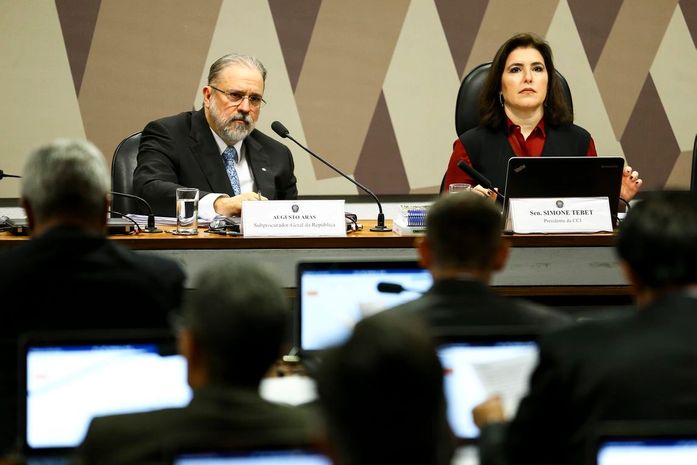 "Sempre apontei os excessos, mas sempre defendi a Lava Jato", diz Aras