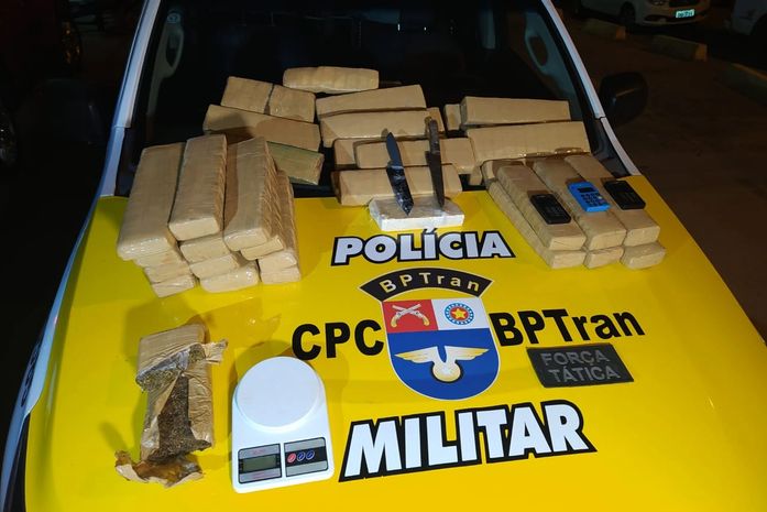 Polícia apreende quase 40kg de maconha em apartamento de acusado de tráfico