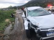 Motociclista morre em colisão frontal com carro de passeio