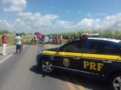 PRF está no local para controlar o trânsito