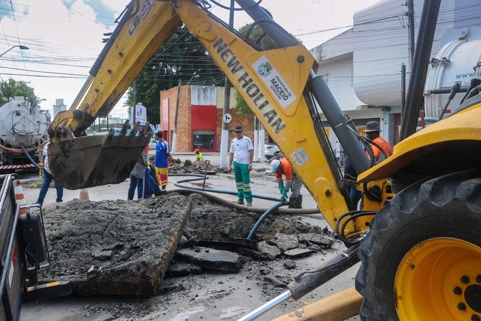 Prefeitura executa ações de drenagem em Maceió